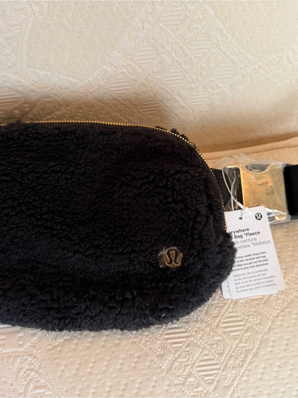 lululemon athletica Black Fleece Crossbody Belt Bag